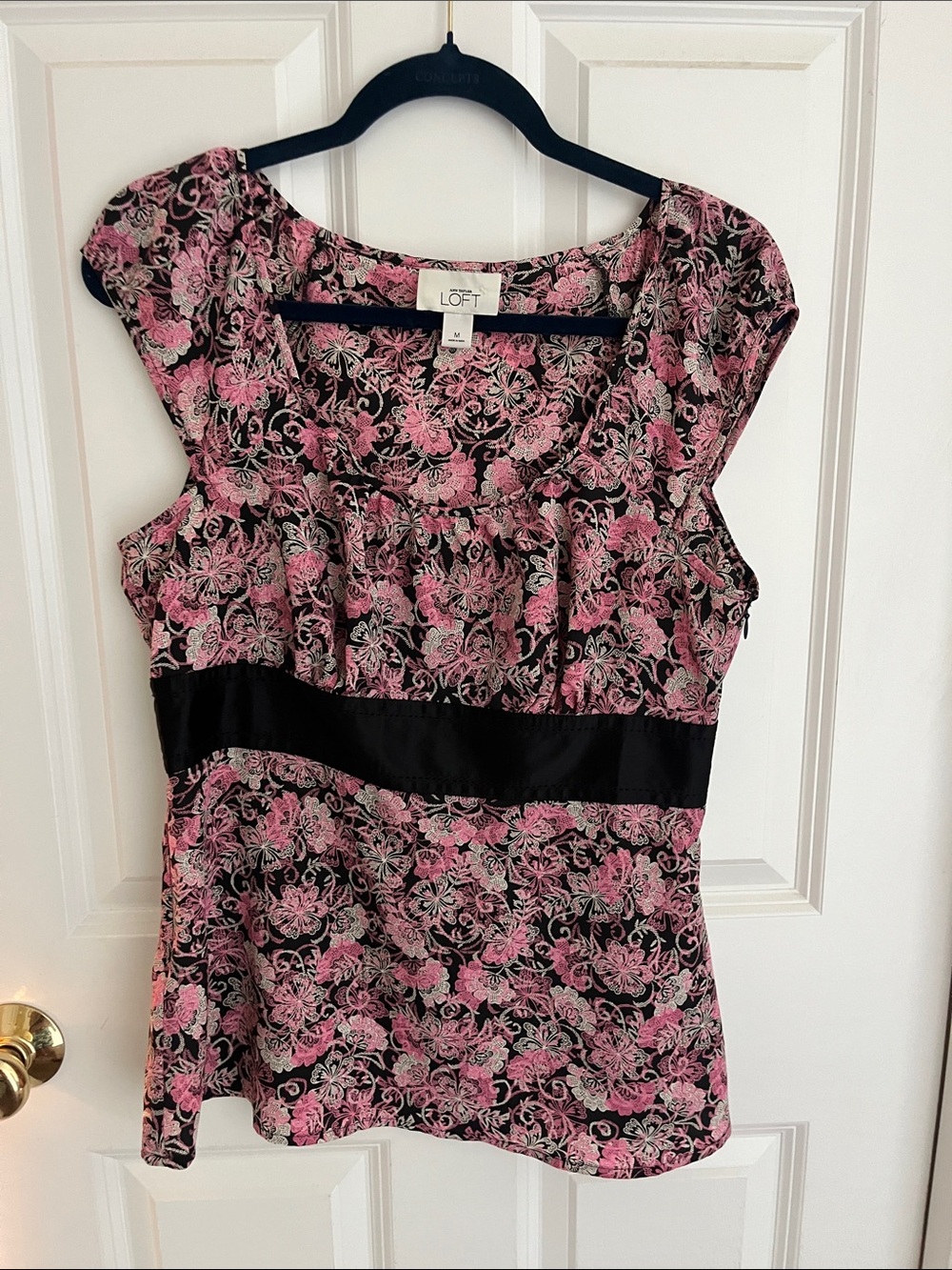 LOFT Pink and Black Floral Cap-Sleeve Waist-Accent Blouse